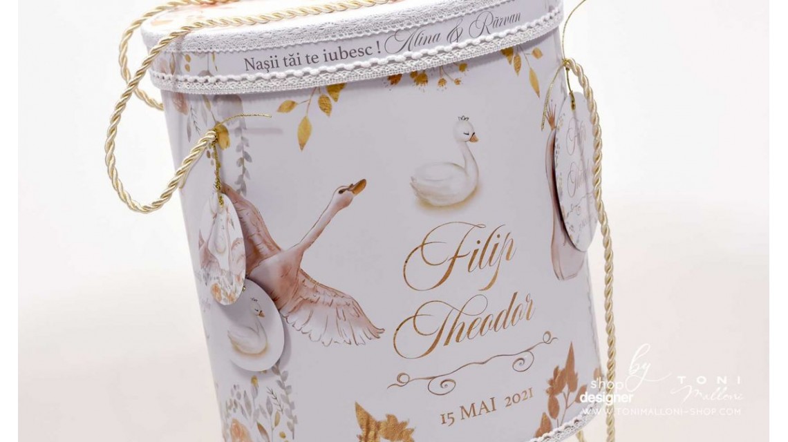 Trusou special creat pentru baieti gingas si elegant alb gold cu lebede Swan Boy 5